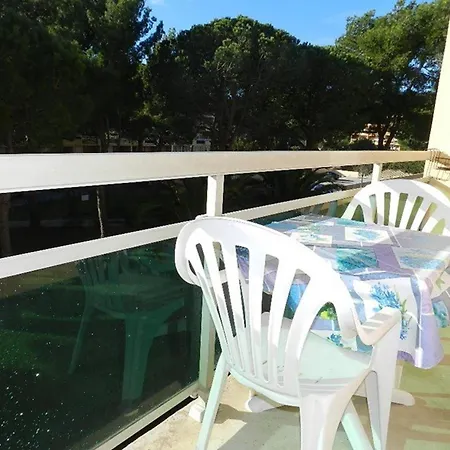 3 Pieces Avec Terrasse Proche Et Commerces - Bormes-les-mimosas, 5 Couchages, Garage Inclus - Fr-1-251-842 Appartamento