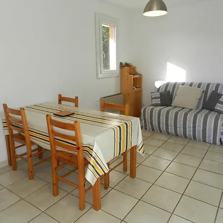 3 Pieces Avec Terrasse Proche Et Commerces - Bormes-les-mimosas, 5 Couchages, Garage Inclus - Fr-1-251-842 Lägenhet